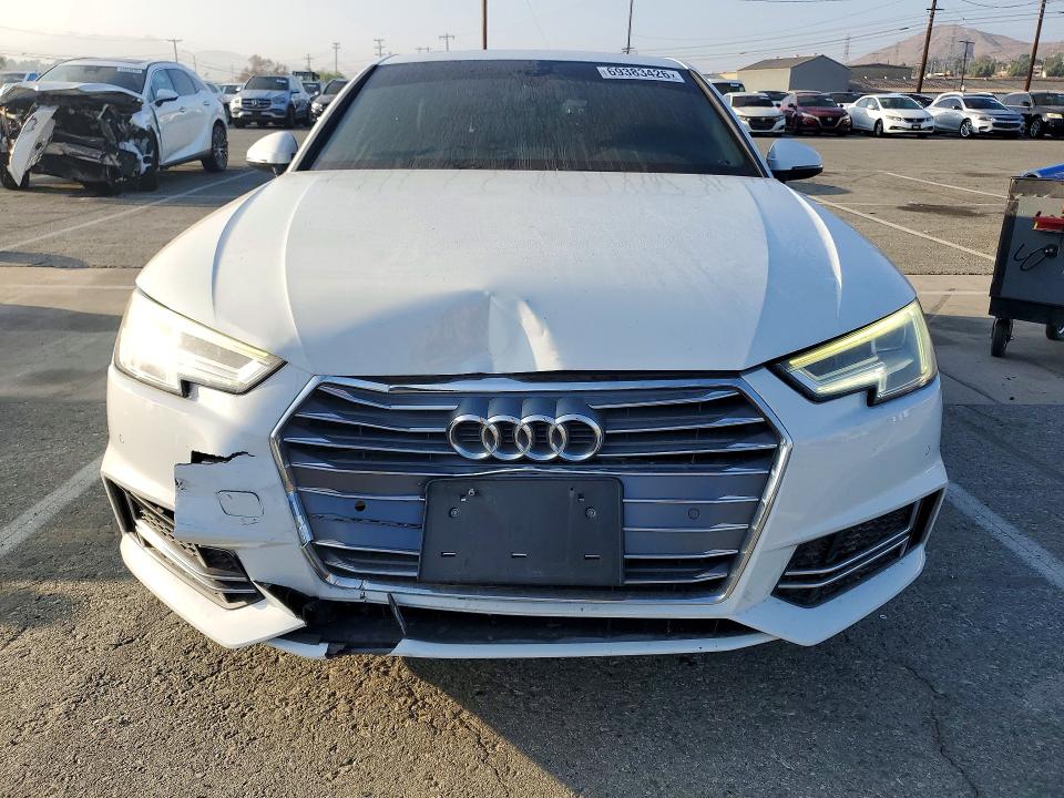 Foto 5 de la subasta – 2018 AUDI A4 con VIN WAULMAF45JA080101