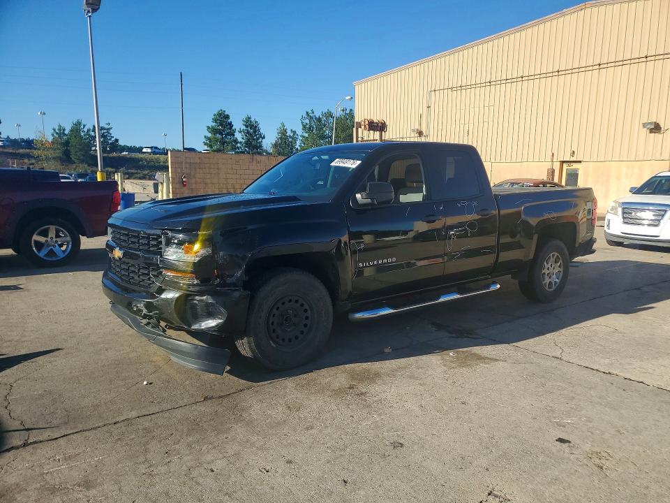 CHEVROLET SILVERADO 2017 with VIN 1GCRCPEH7HZ220040 - Photo from auction