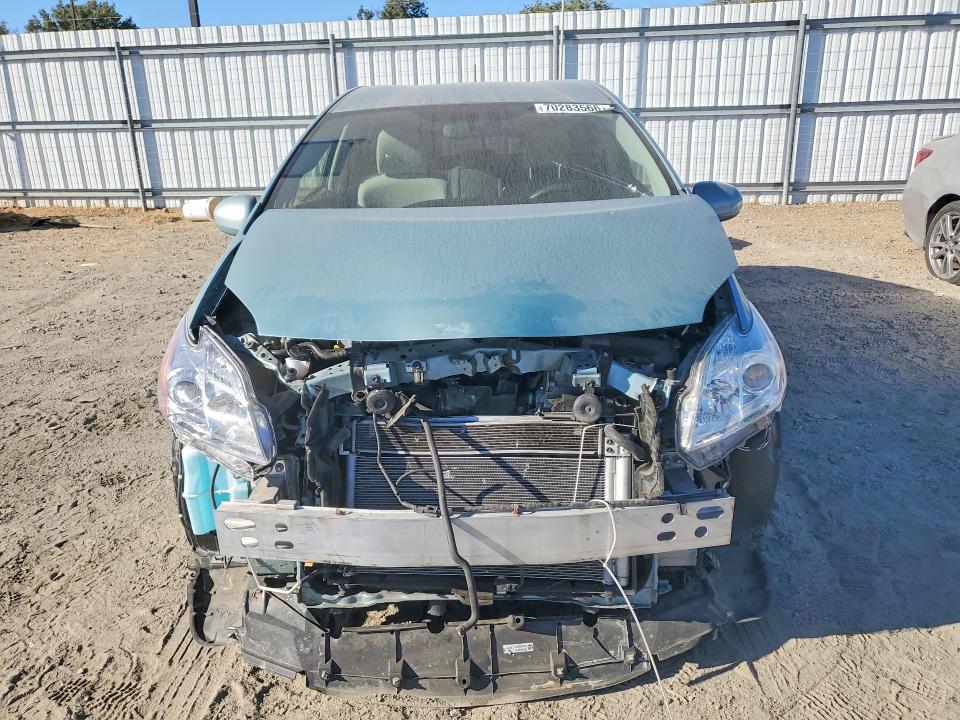 Photo 5 from auction – 2014 TOYOTA PRIUS with VIN JTDKN3DU0E1831654