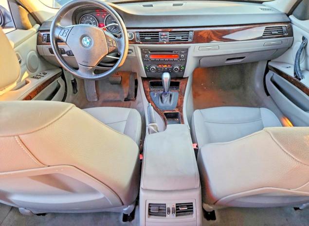 Photo 8 from auction – 2010 BMW 335 with VIN WBAPN7C57AA778742