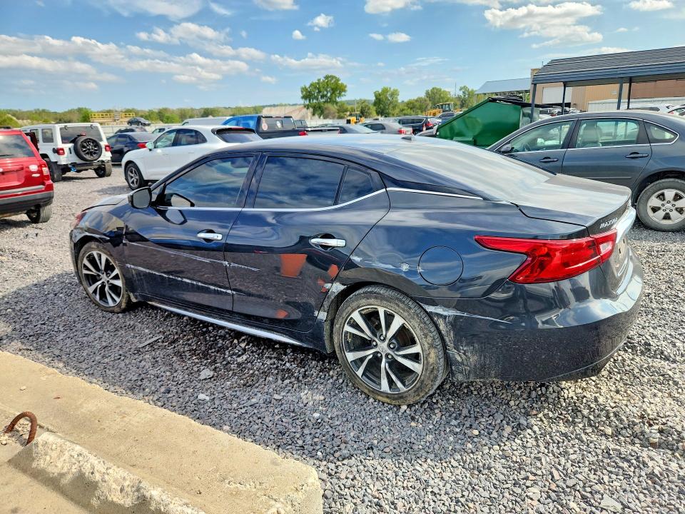 Снимка 2 от търг – 2016 NISSAN MAXIMA с VIN 1N4AA6AP9GC443973