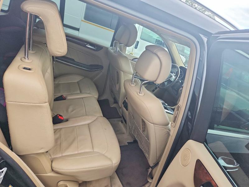 Photo 11 from auction – 2016 MERCEDES-BENZ GL with VIN 4JGDF7DE8GA657188