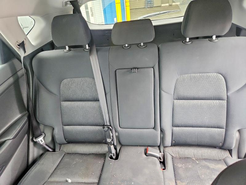 Снимка 10 от търг – 2016 HYUNDAI TUCSON с VIN KM8J3CA4XGU052104