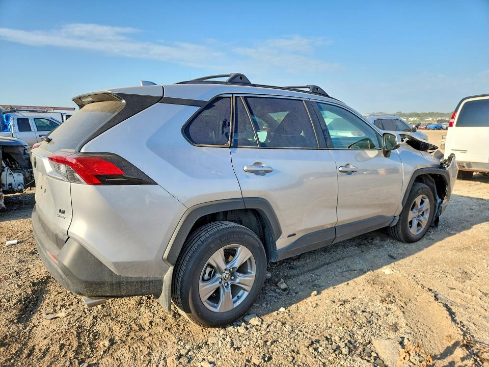 Photo 3 from auction – 2025 TOYOTA RAV4 with VIN 4T3MWRFVXSU179573