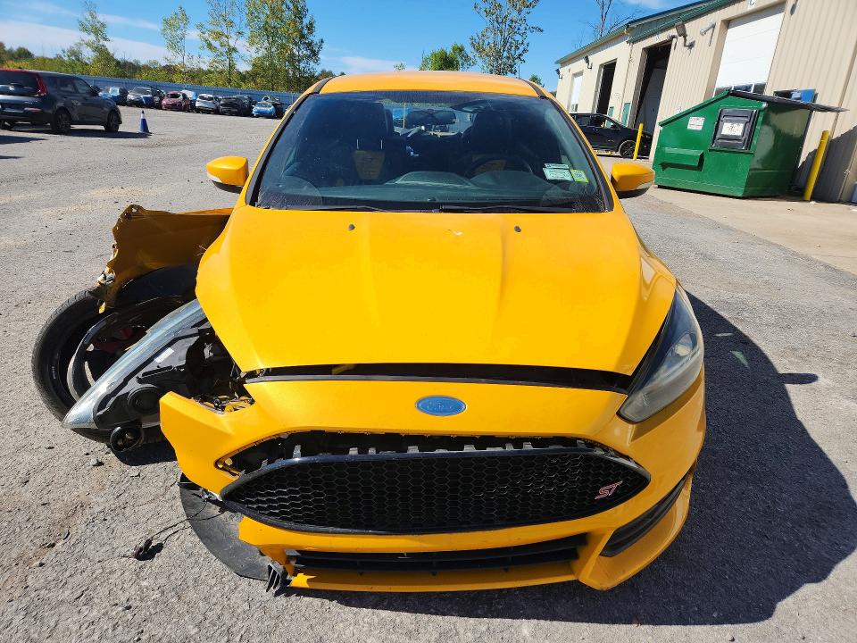 Photo 5 from auction – 2015 FORD FOCUS with VIN 1FADP3L92FL304646