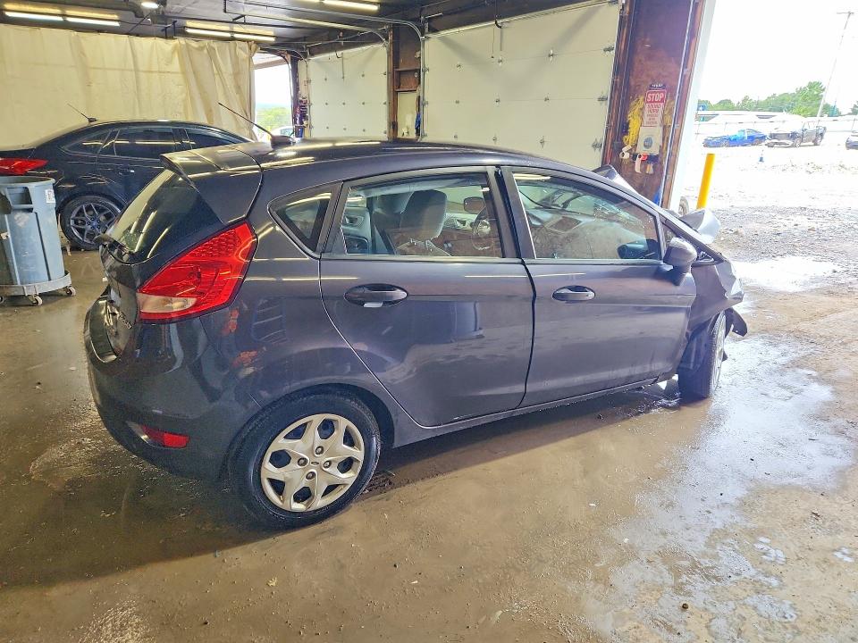 Photo 3 from auction – 2013 FORD FIESTA with VIN 3FADP4TJ0DM207411