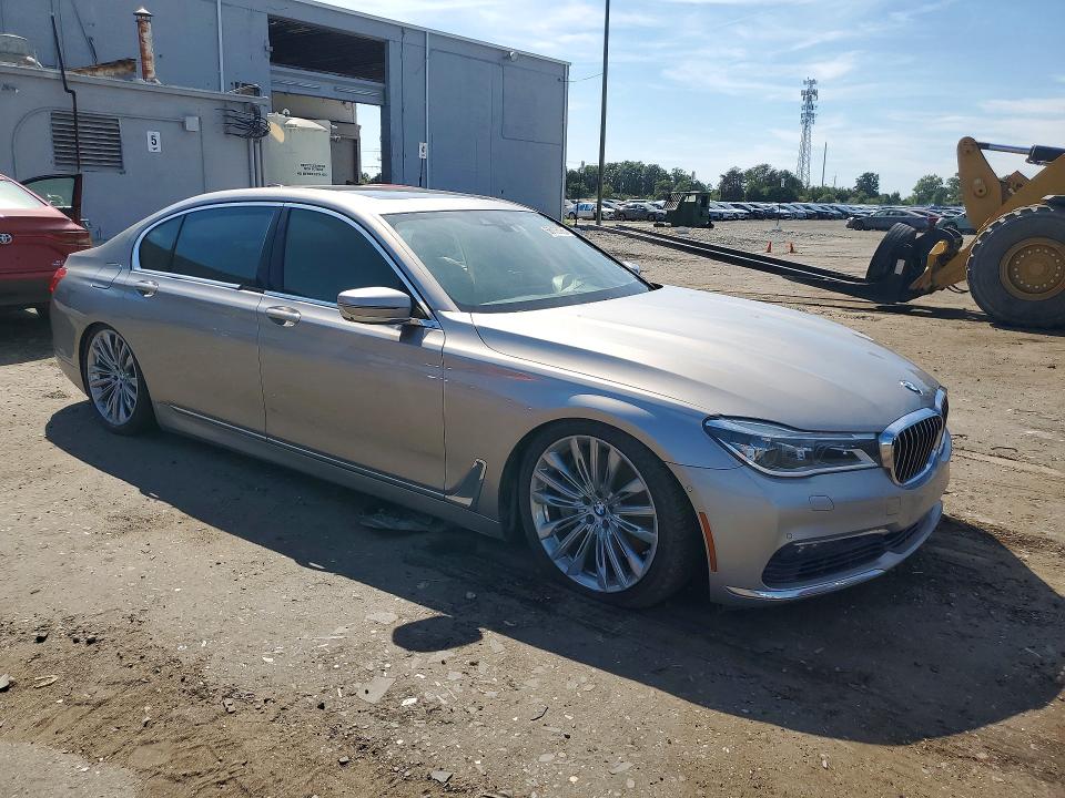 Photo 4 from auction – 2016 BMW 750 with VIN WBA7F2C53GG418258