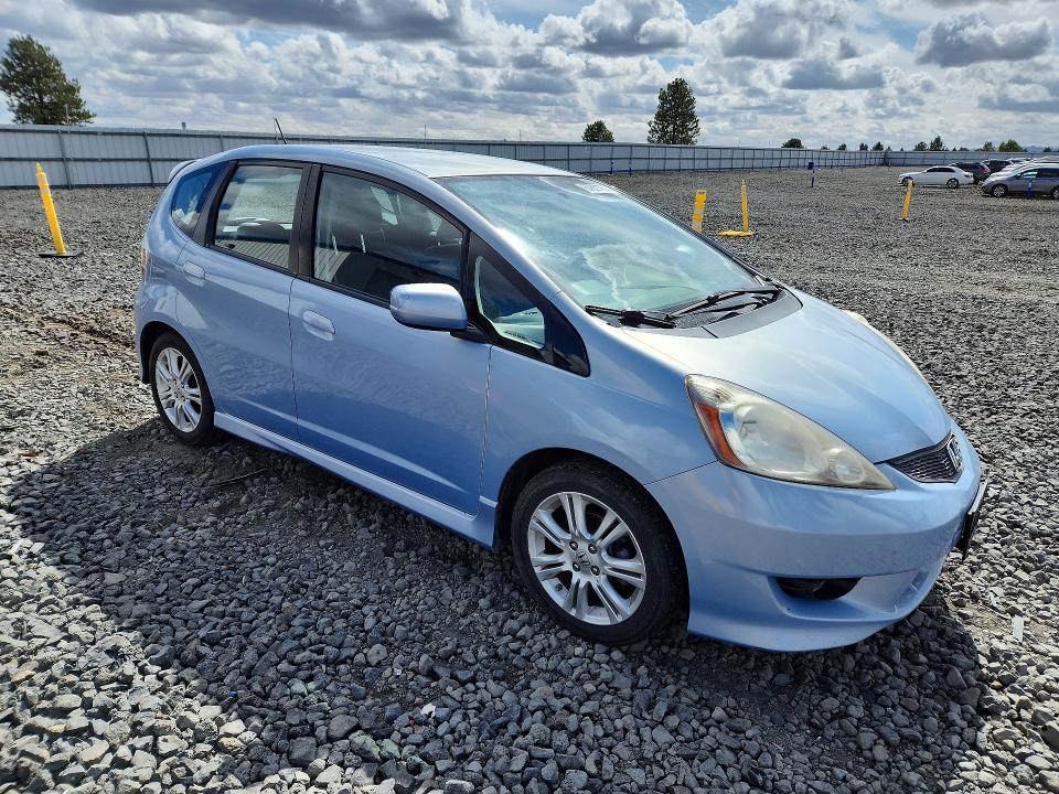 Photo 4 from auction – 2010 HONDA FIT with VIN JHMGE8H47AC027572