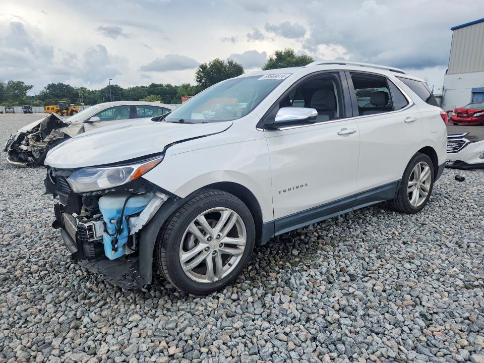 CHEVROLET EQUINOX 2018 with VIN 2GNAXMEV1J6151912 - Photo from auction