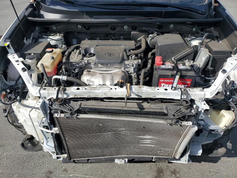 Снимка 12 от търг – 2016 TOYOTA RAV4 с VIN JTMZFREV3GJ091459