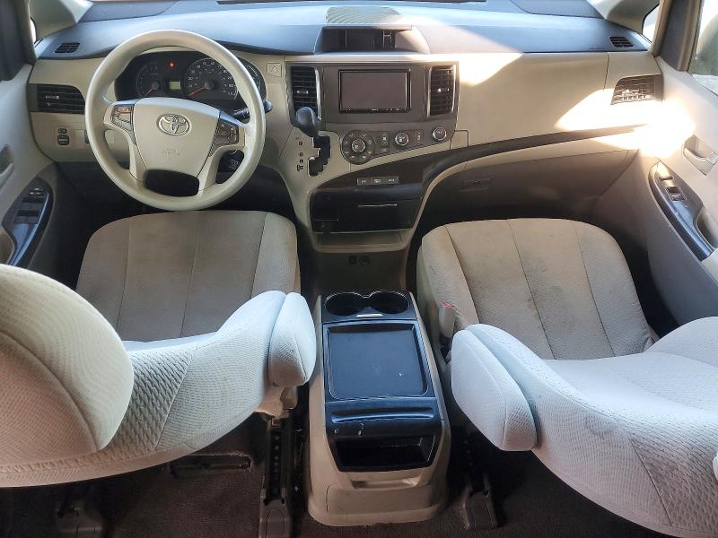 Снимка 8 от търг – 2011 TOYOTA SIENNA с VIN 5TDKK3DC3BS034345