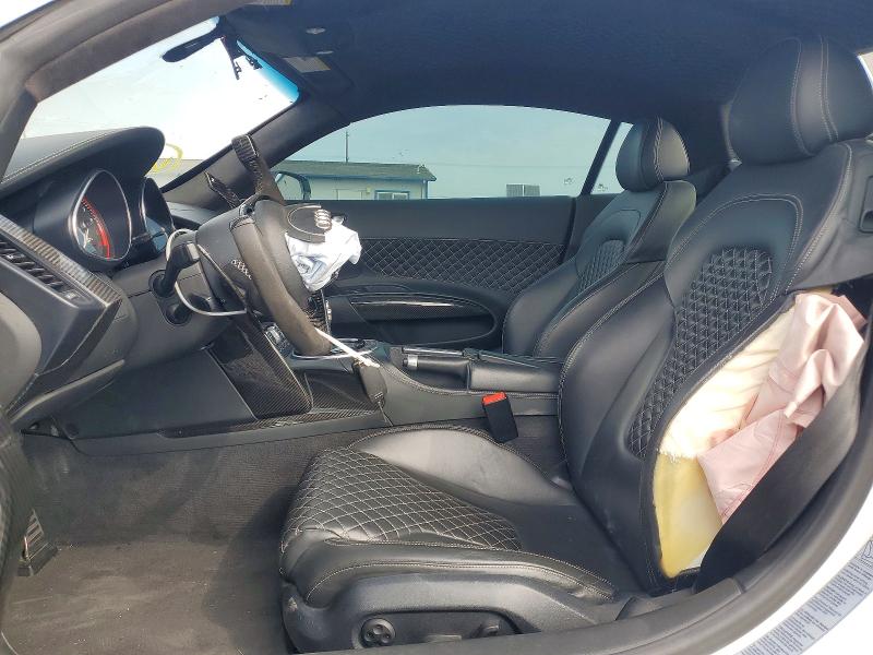 صورة رقم 7 من المزاد - 2015 AUDI R8 مع VIN WUAKNAFG7F7001816
