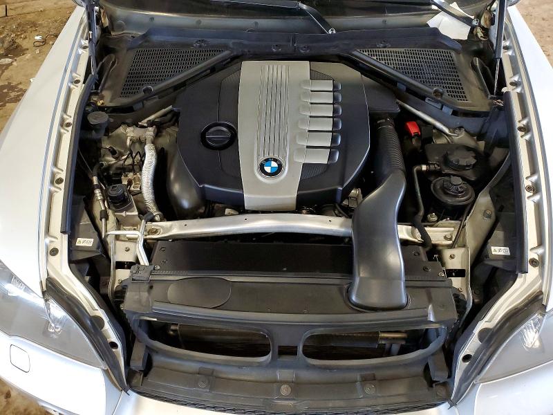 Photo 12 from auction – 2012 BMW X5 with VIN 5UXZW0C5XCL665406