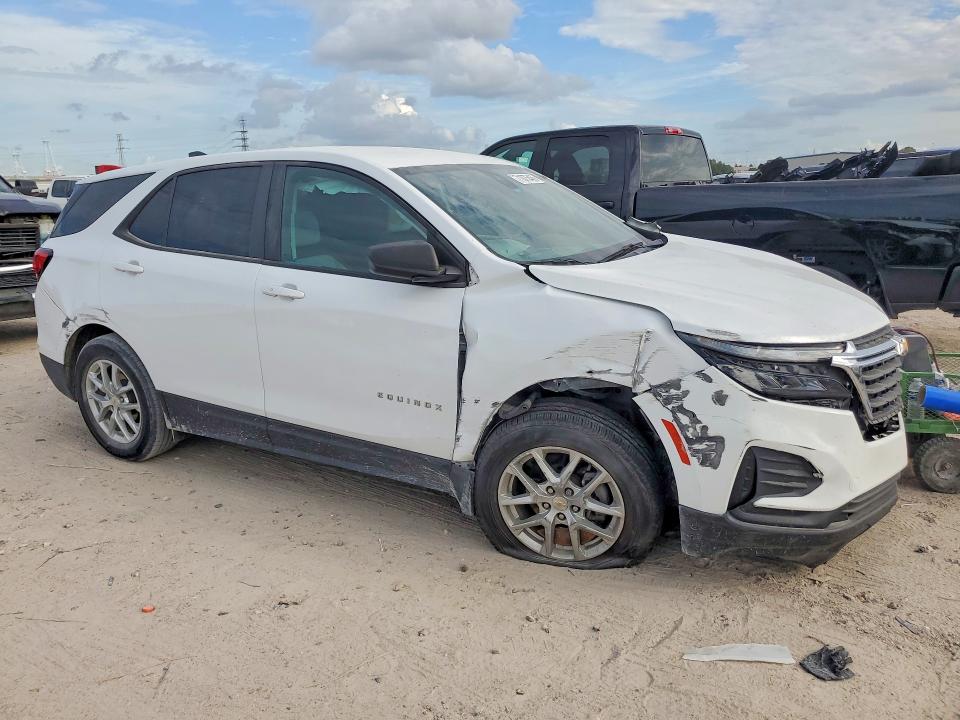 Снимка 4 от търг – 2022 CHEVROLET EQUINOX с VIN 2GNAXHEV2N6102439
