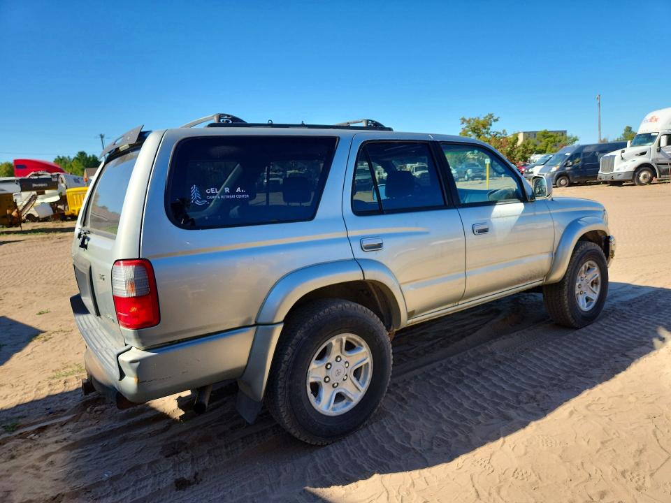 Photo 3 from auction – 2000 TOYOTA 4RUNNER with VIN JT3GN86RXY0162805