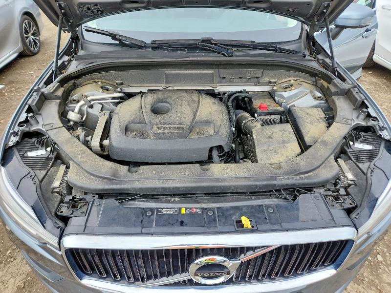 Photo 12 from auction – 2018 VOLVO XC60 with VIN LYV102RK9JB101787