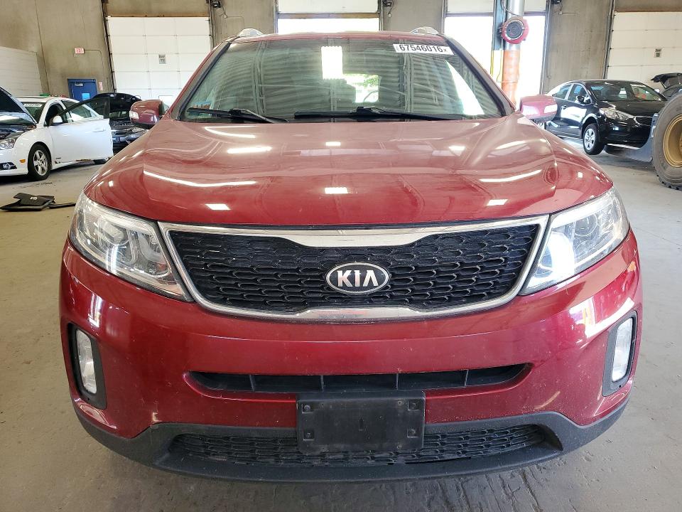 Photo 5 from auction – 2014 KIA SORENTO with VIN 5XYKT3A63EG438419