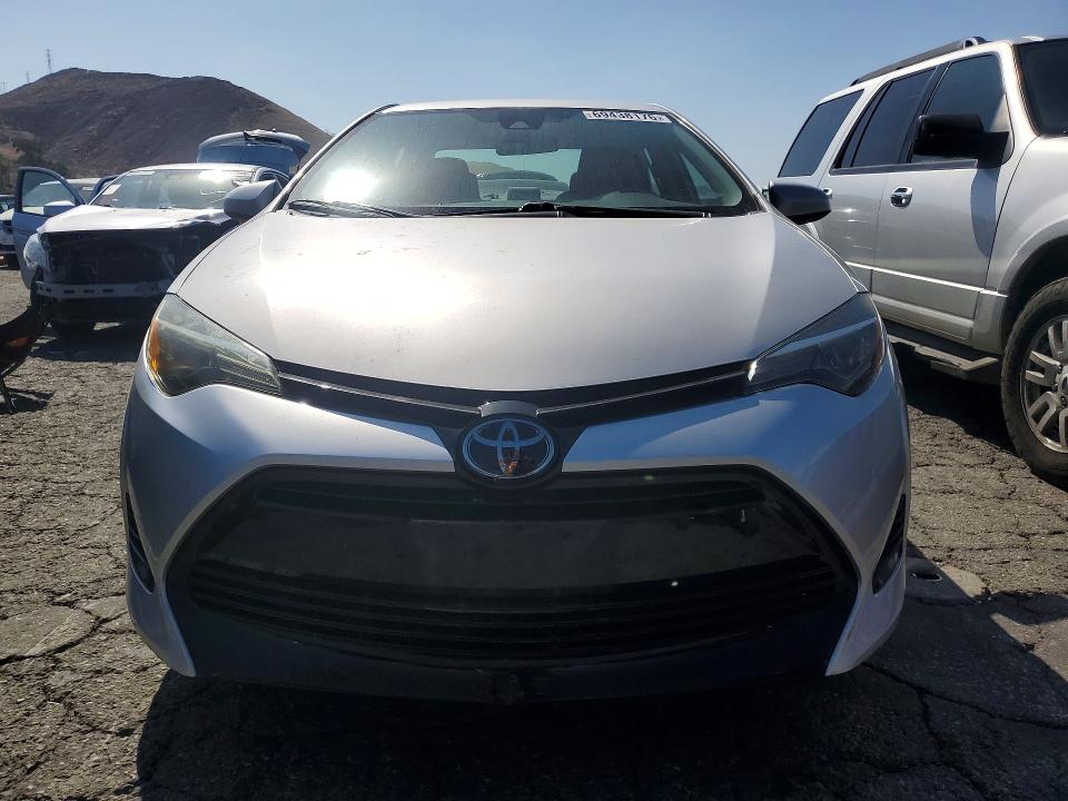 Zdjęcie 5 z aukcji – 2017 TOYOTA COROLLA z VIN 5YFBURHE9HP611325