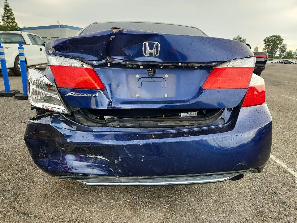 Photo 6 from auction – 2015 HONDA ACCORD with VIN 1HGCR2F3XFA229015