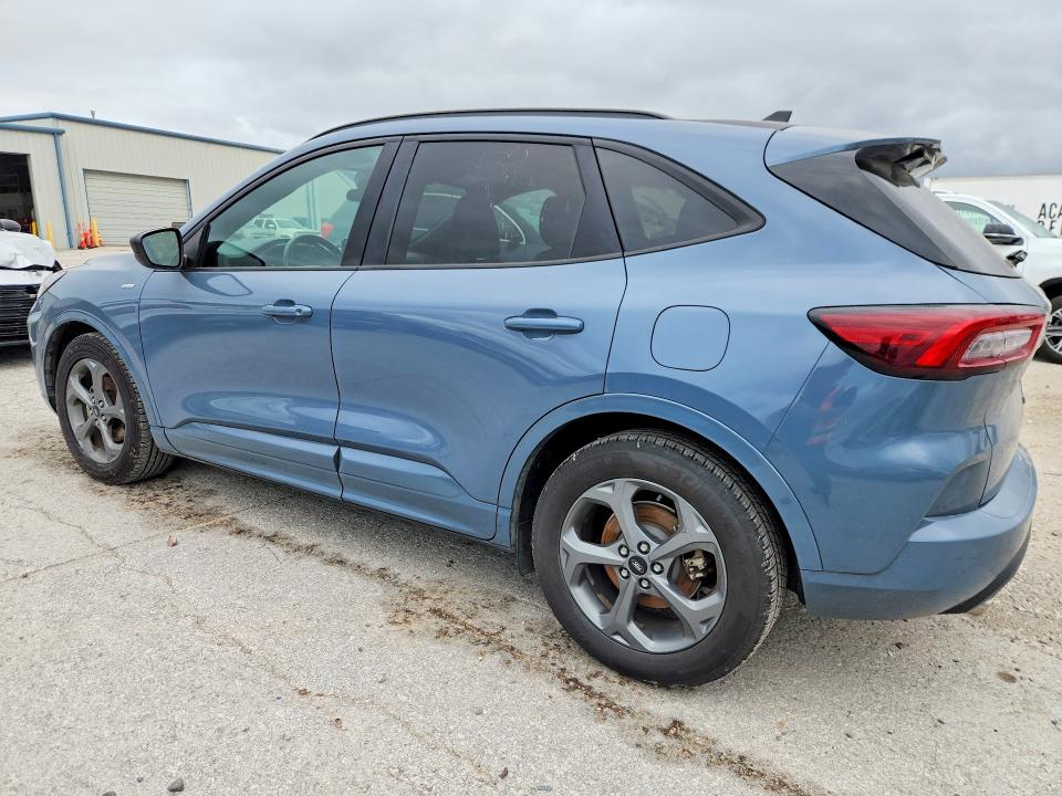 Photo 2 from auction – 2023 FORD ESCAPE with VIN 1FMCU0MN6PUA78983