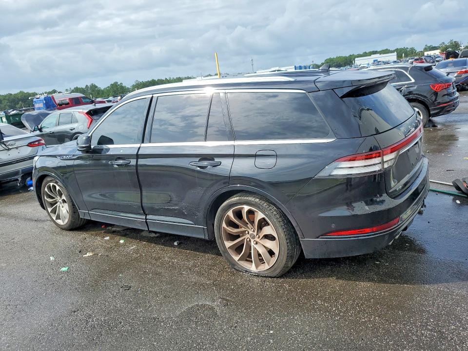 Снимка 2 от търг – 2020 LINCOLN AVIATOR с VIN 5LMYJ8XY9LGL29195