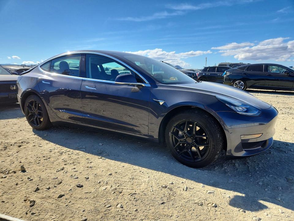 Zdjęcie 4 z aukcji – 2020 TESLA MODEL 3 z VIN 5YJ3E1EA8LF597037