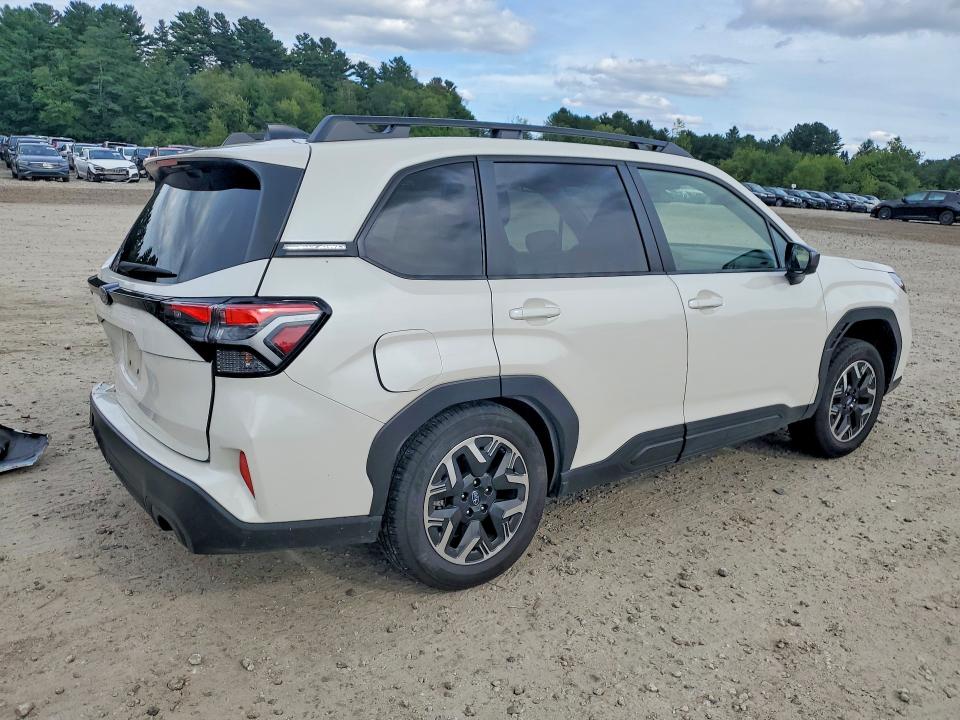 Photo 3 from auction – 2025 SUBARU FORESTER with VIN JF2SLDDC8SH447810