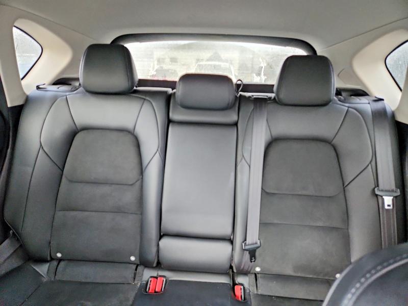 Foto 10 de la subasta – 2018 MAZDA CX-5 con VIN JM3KFBCM2J0449402