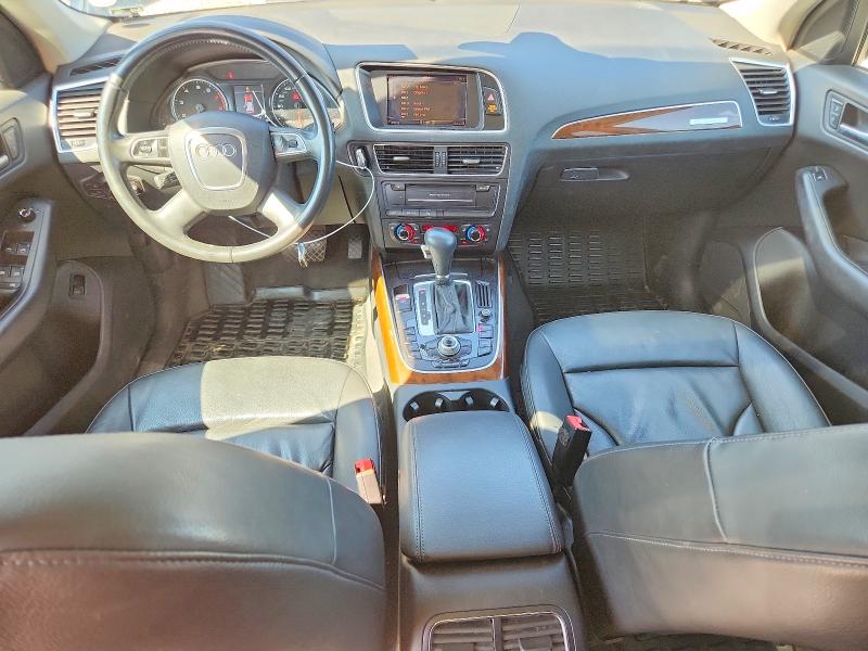 صورة رقم 8 من المزاد - 2010 AUDI Q5 مع VIN WA1LKAFP5AA068351