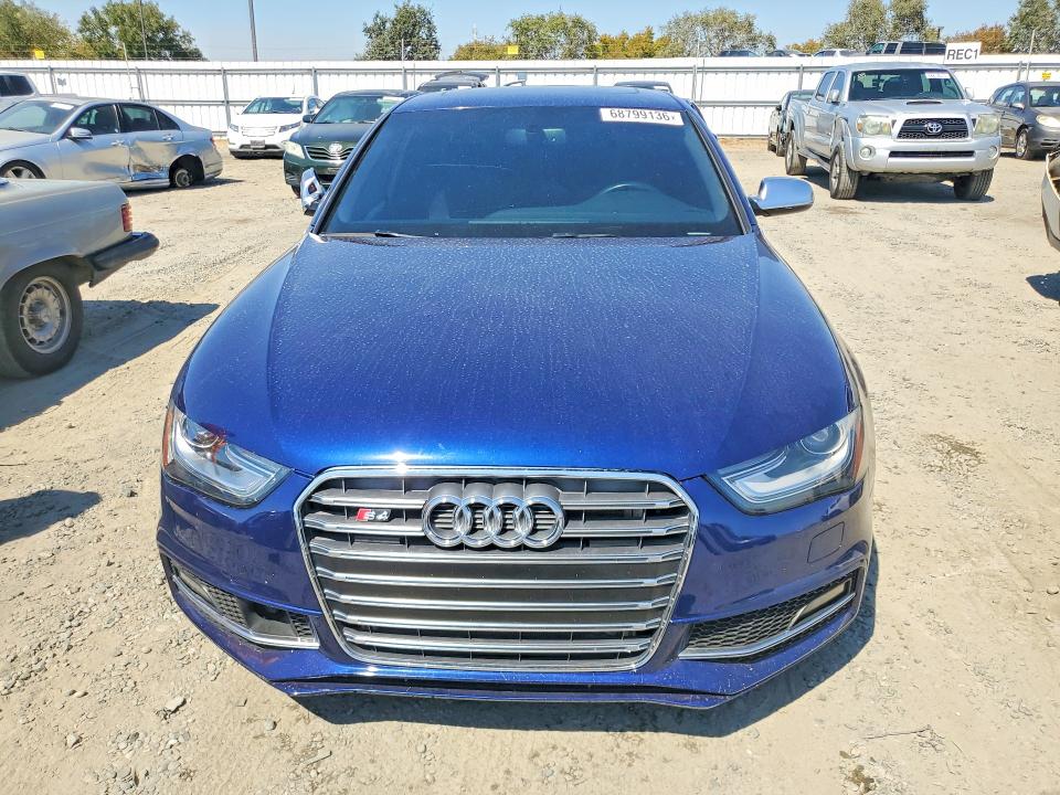 Foto 5 de la subasta – 2013 AUDI S4 con VIN WAUKGBFL6DA134820
