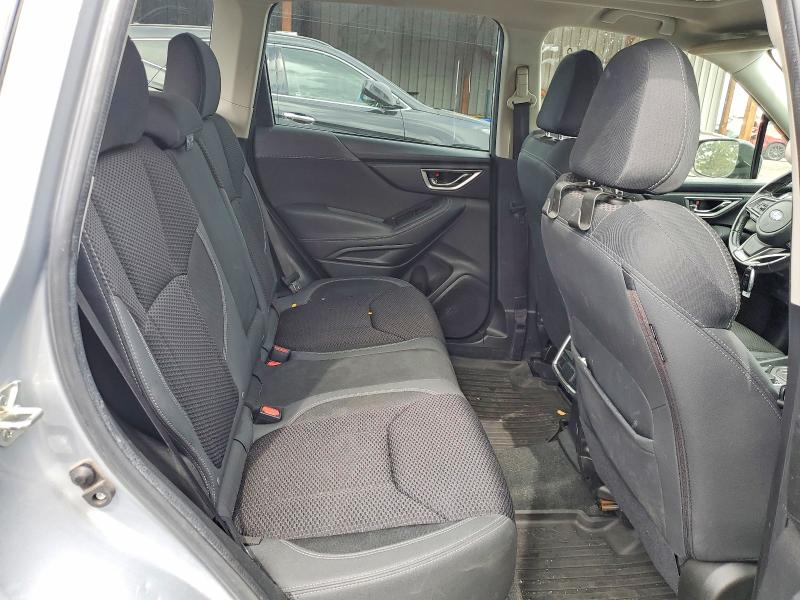 Снимка 10 от търг – 2021 SUBARU FORESTER с VIN JF2SKAFC8MH459828