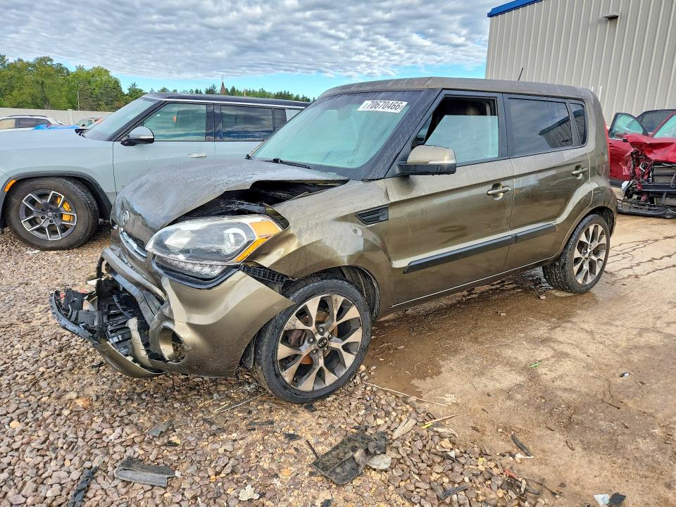 KIA SOUL 2012 with VIN KNDJT2A66C7424708 - Photo from auction