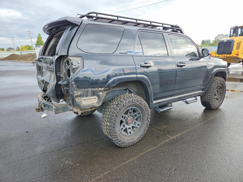 Photo 3 from auction – 2010 TOYOTA 4RUNNER with VIN JTEBU5JR2A5022380