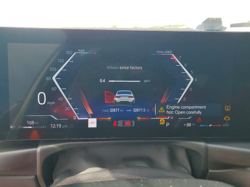 Снимка 9 от търг – 2024 BMW 330XI с VIN 3MW89FF0XR8E40357