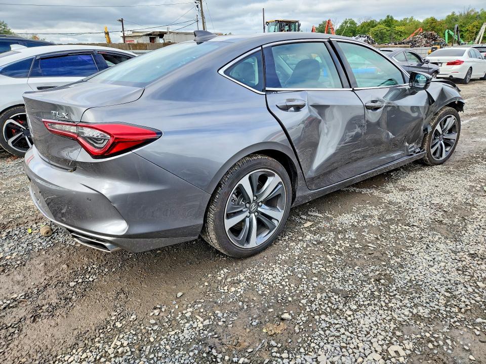 Photo 3 from auction – 2025 ACURA TLX with VIN 19UUB5F41SA000333