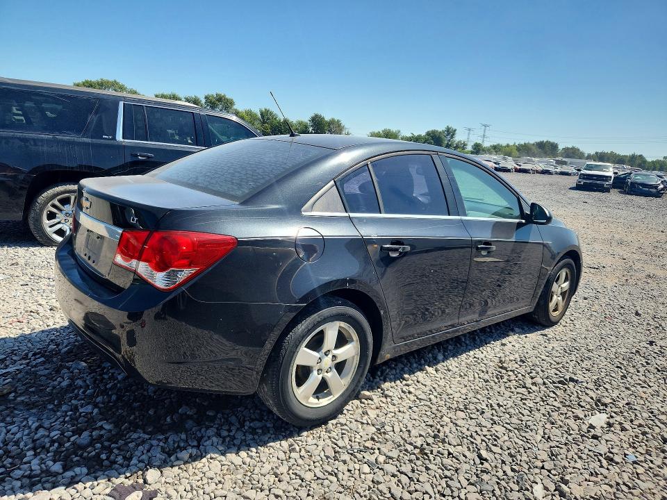 Photo 3 from auction – 2011 CHEVROLET CRUZE with VIN 1G1PE5S94B7236310