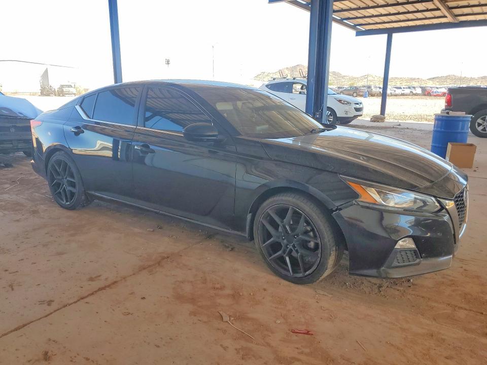 Снимка 4 от търг – 2021 NISSAN ALTIMA с VIN 1N4BL4CV3MN414032