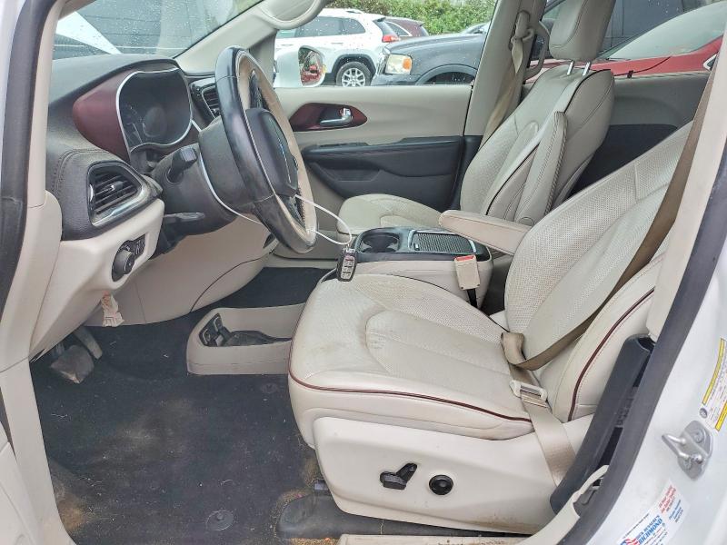 Photo 7 from auction – 2019 CHRYSLER PACIFICA with VIN 2C4RC1GG7KR627701