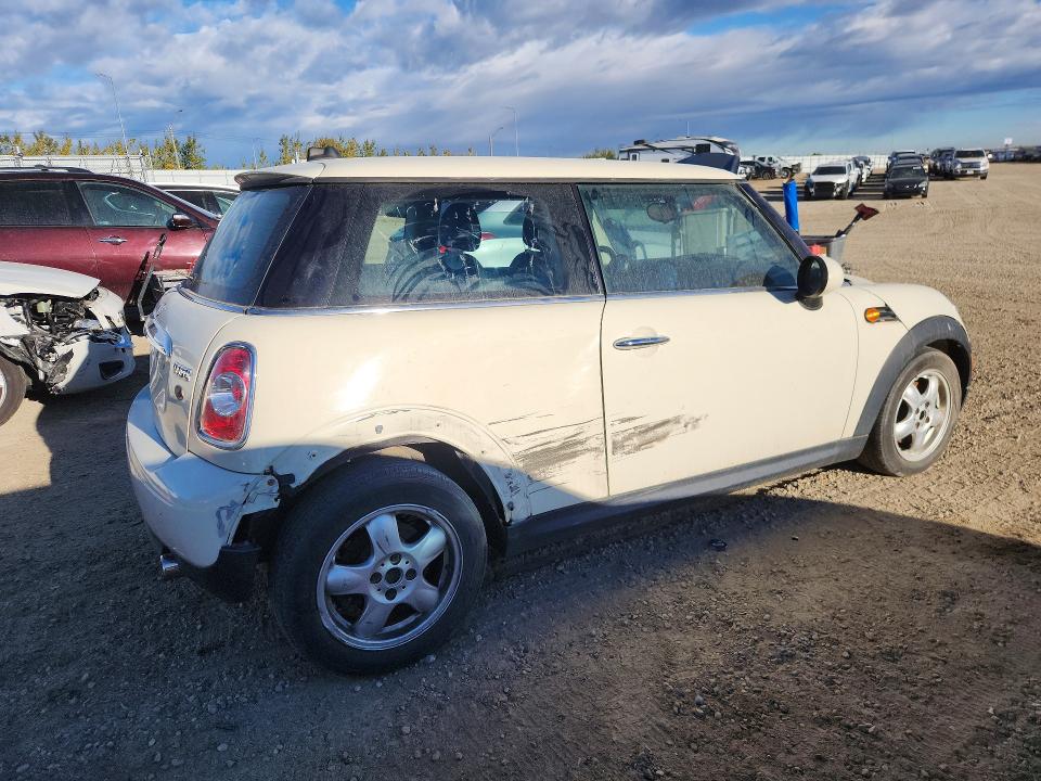 Photo 3 from auction – 2011 MINI COOPER with VIN WMWSU3C5XBTX96860