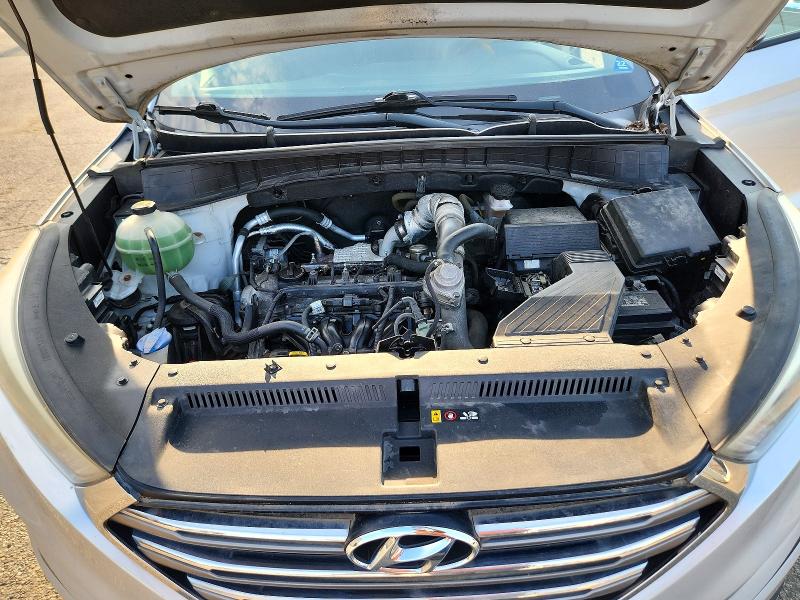 Photo 12 from auction – 2016 HYUNDAI TUCSON with VIN KM8J3CA24GU095075