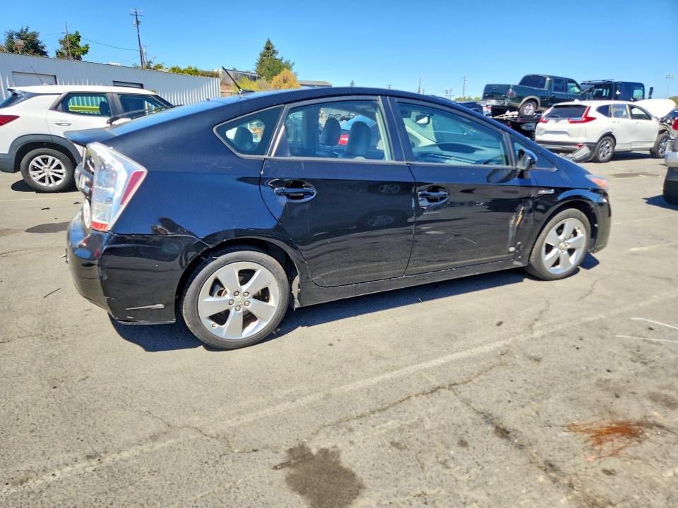 Photo 3 from auction – 2010 TOYOTA PRIUS with VIN JTDKN3DUXA0038619