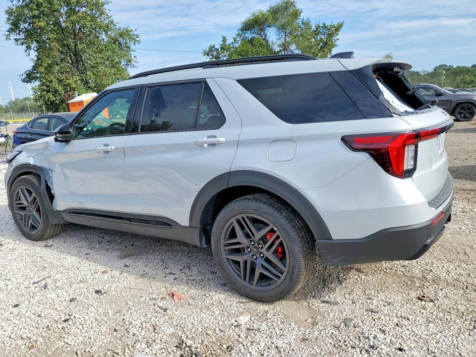 Zdjęcie 2 z aukcji – 2026 FORD EXPLORER z VIN 1FMUK8KH6TGB79052
