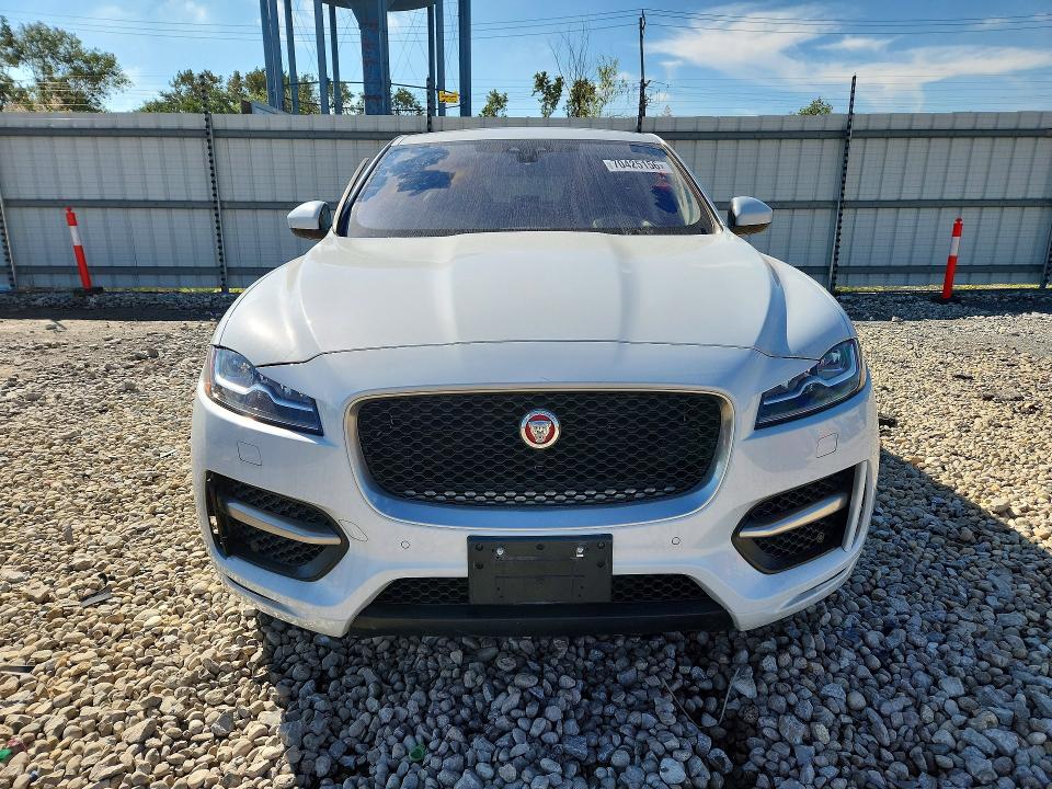 Photo 5 from auction – 2017 JAGUAR F-PACE with VIN SADCL2BN0HA096280