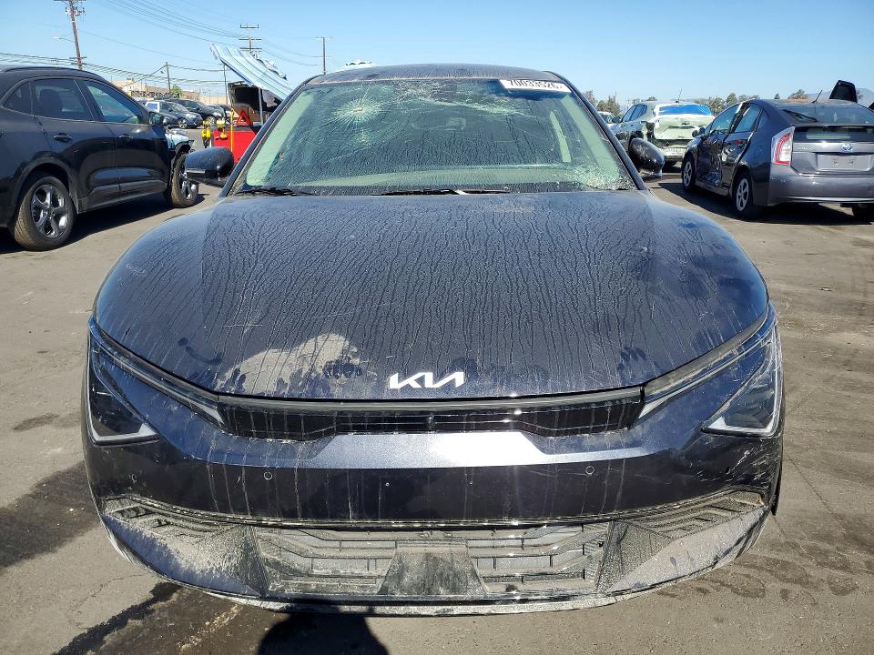 Photo 5 from auction – 2025 KIA EV6 with VIN 5XYC34JA4SG012281