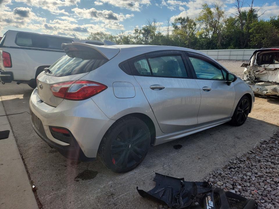 Photo 3 from auction – 2018 CHEVROLET CRUZE with VIN 3G1BE6SM3JS518460