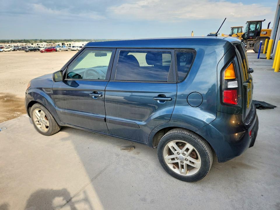Снимка 2 от търг – 2011 KIA SOUL с VIN KNDJT2A21B7344020