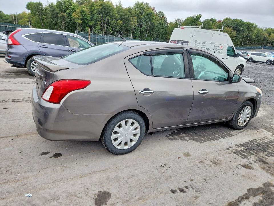 Photo 3 from auction – 2017 NISSAN VERSA with VIN 3N1CN7AP6HK434014