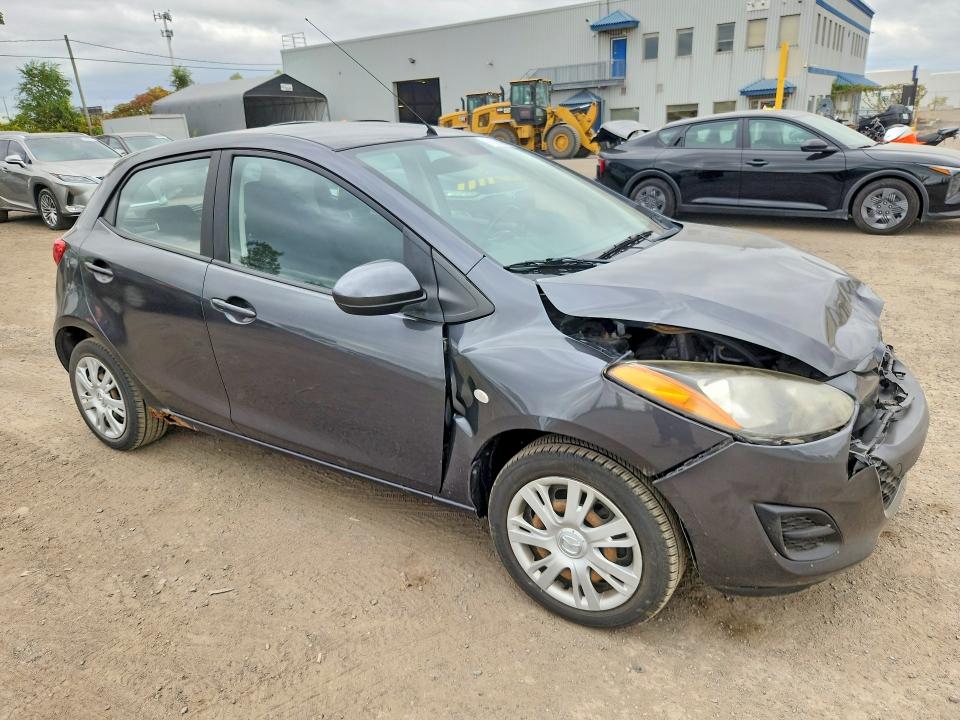 Снимка 4 от търг – 2013 MAZDA MAZDA 2 с VIN JM1DE1KY9D0166101