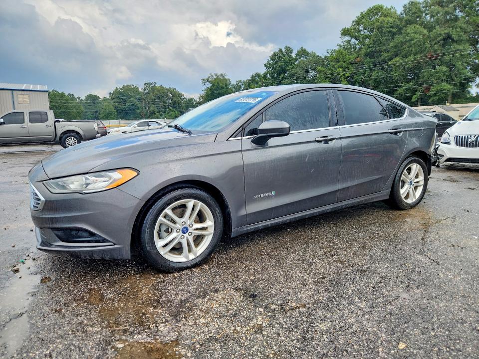 FORD FUSION 2018 with VIN 3FA6P0LU7JR210381 - Photo from auction
