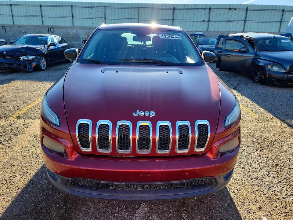 Photo 5 from auction – 2016 JEEP CHEROKEE with VIN 1C4PJMAB1GW102420